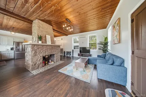 10 Stag Forest Road Forestburgh NY 12777