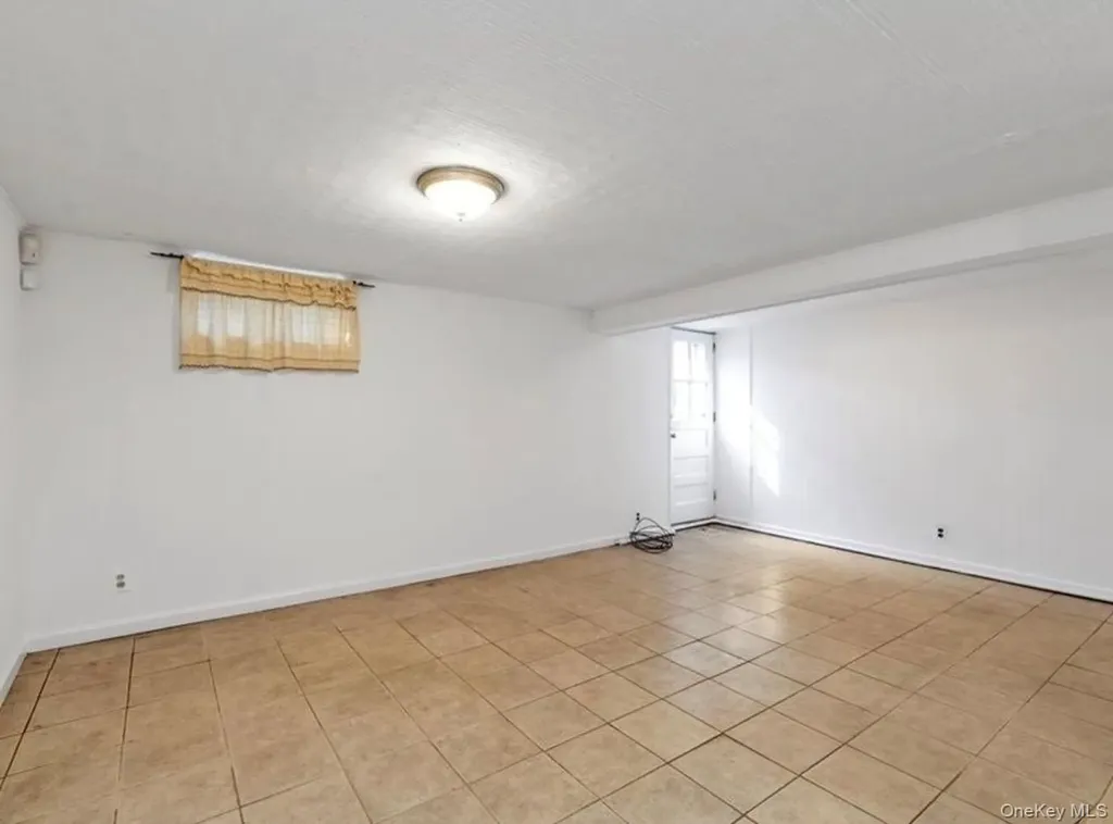 132-20 60th Avenue Flushing NY 11355