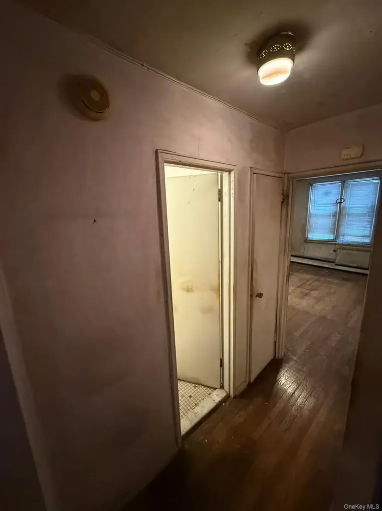 4242 Colden Street Flushing NY 11355