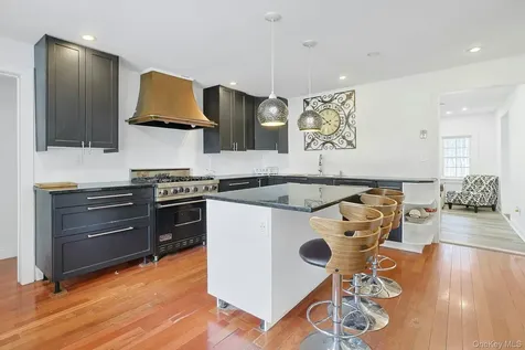 200 Bardonia Road Bardonia NY 10954