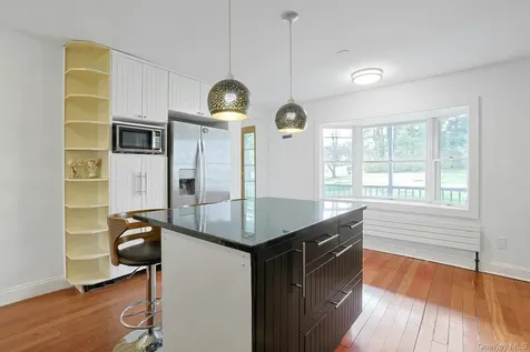 200 Bardonia Road Bardonia NY 10954