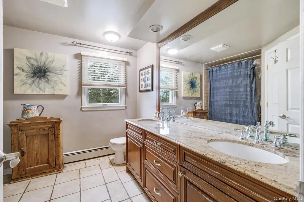 6 Strawberry Hill Lane West Nyack NY 10994