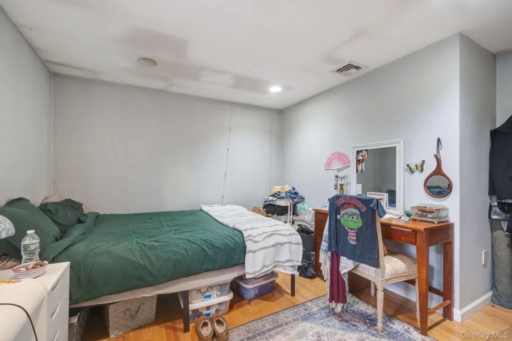 6 Strawberry Hill Lane West Nyack NY 10994