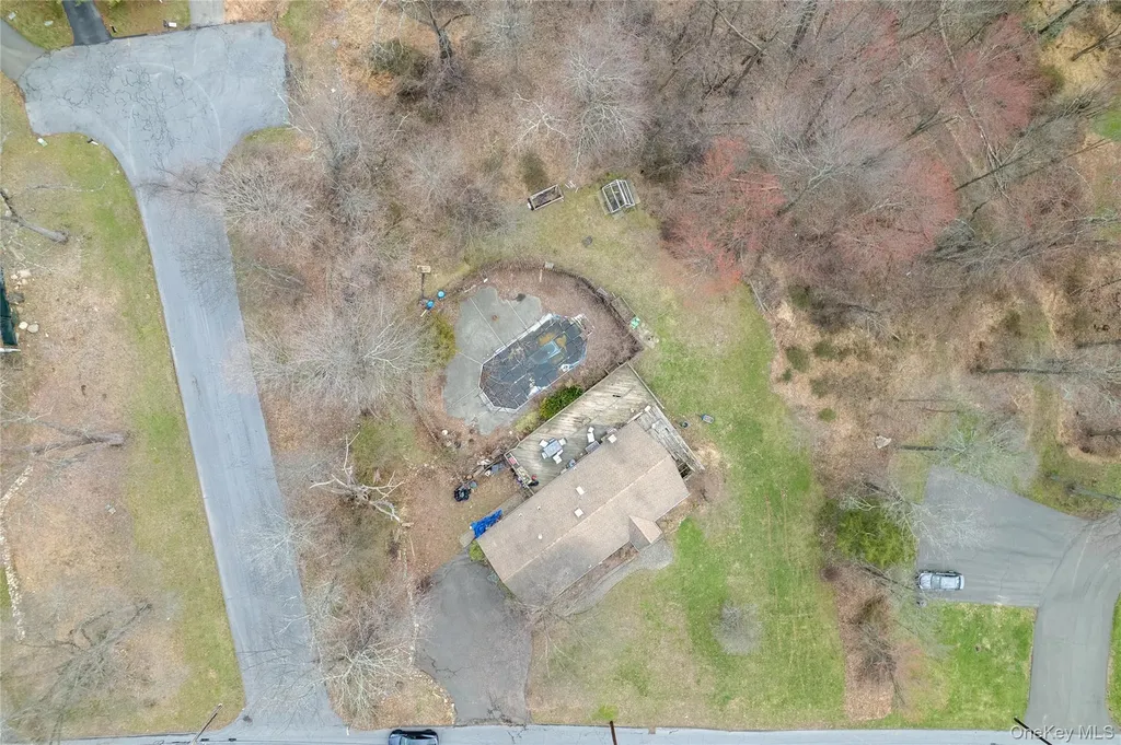 6 Strawberry Hill Lane West Nyack NY 10994