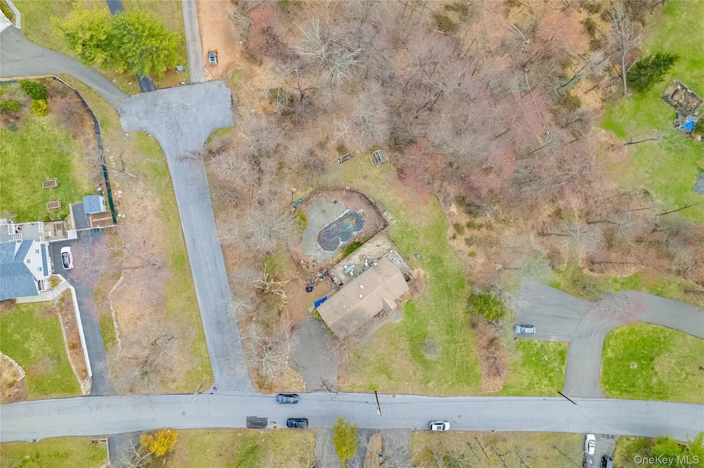6 Strawberry Hill Lane West Nyack NY 10994