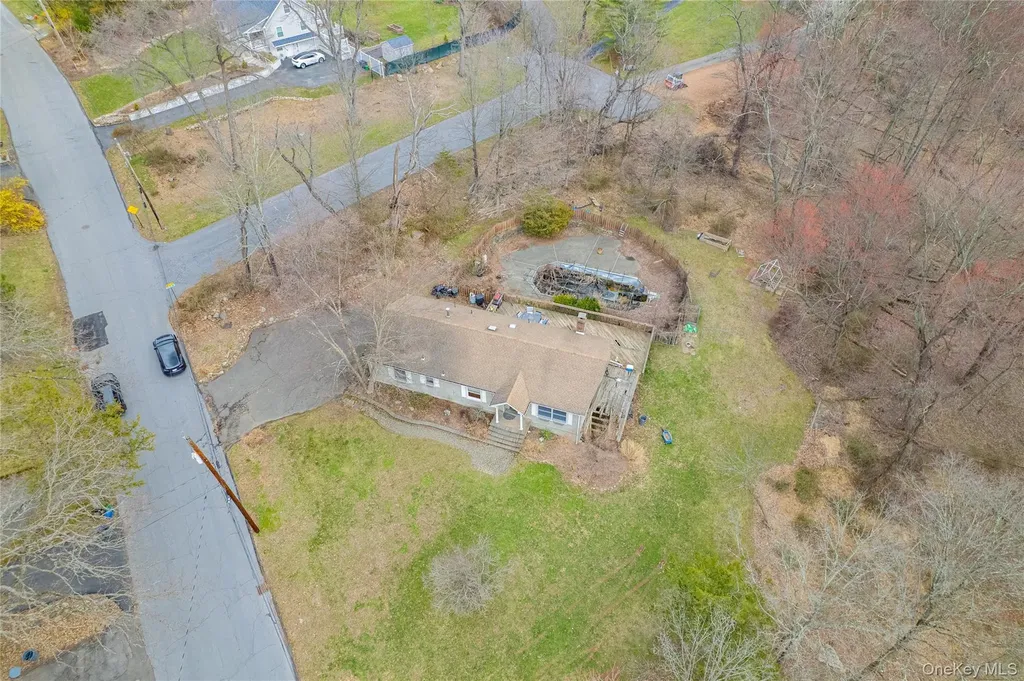 6 Strawberry Hill Lane West Nyack NY 10994