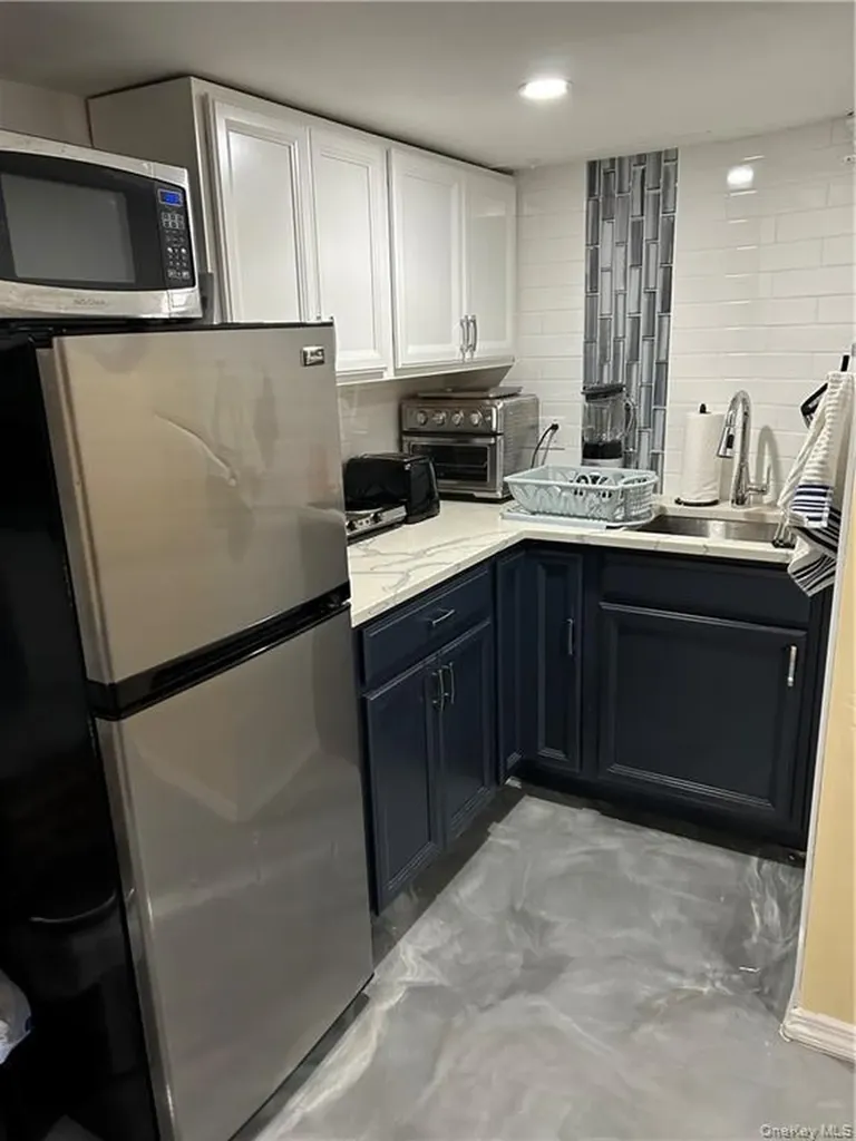 332 Kings Highway Brooklyn NY 11223