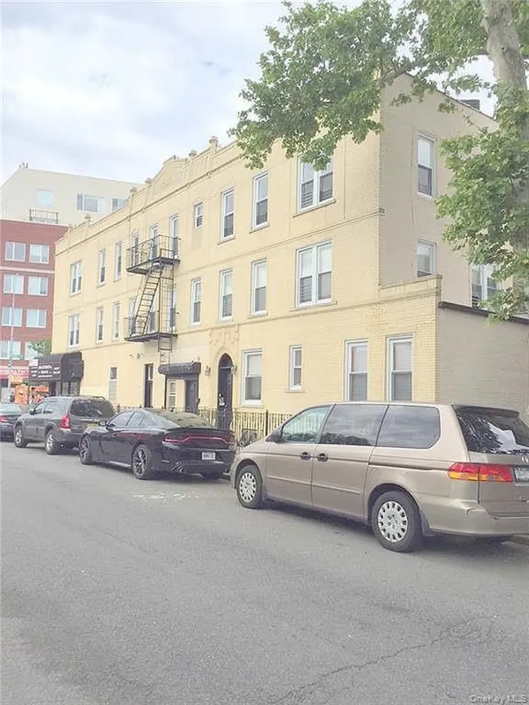 332 Kings Highway Brooklyn NY 11223