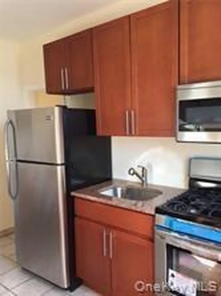 332 Kings Highway Brooklyn NY 11223