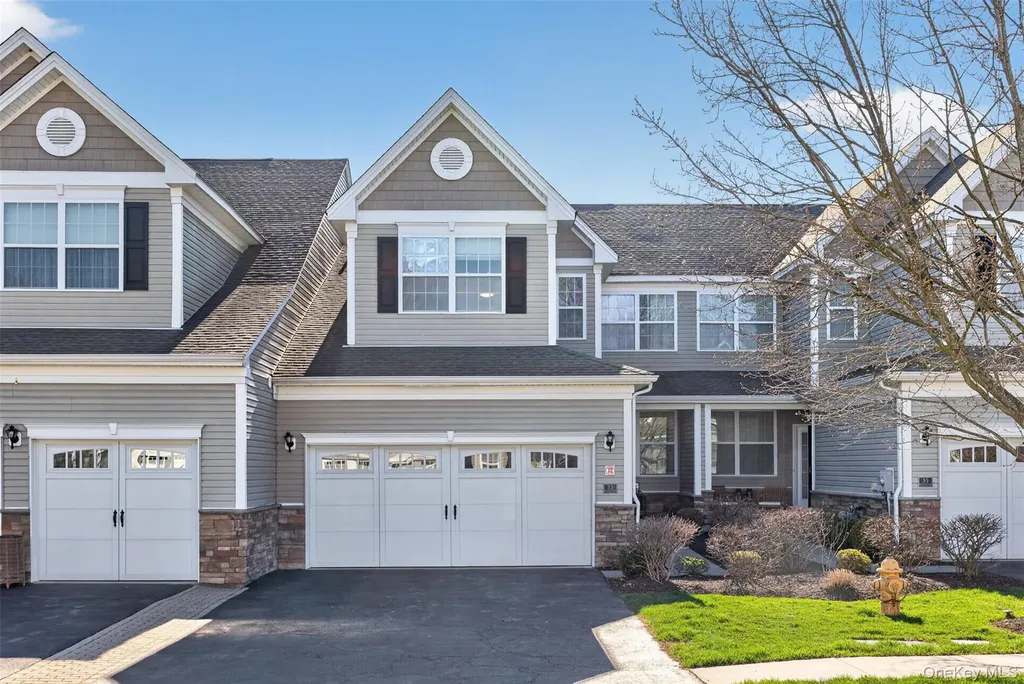 33 Pritchard Court Fishkill NY 12524