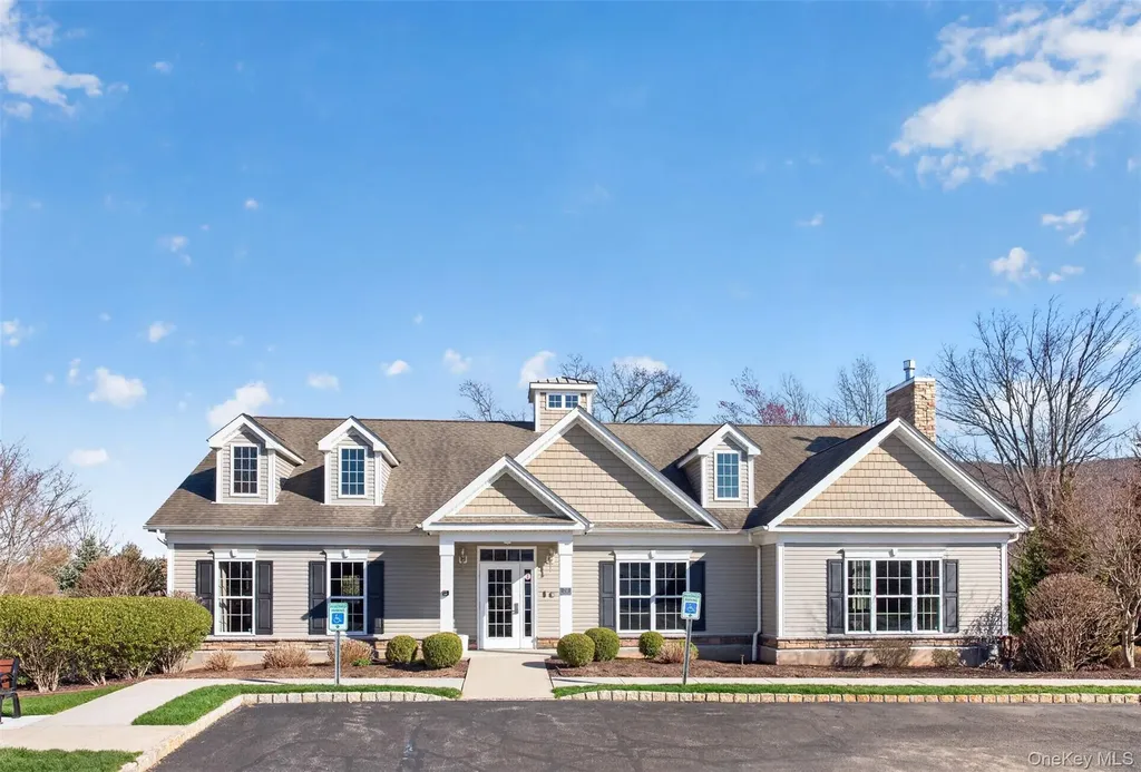33 Pritchard Court Fishkill NY 12524