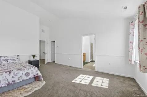 33 Pritchard Court Fishkill NY 12524