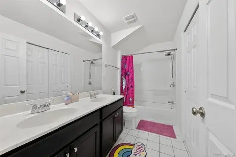33 Pritchard Court Fishkill NY 12524