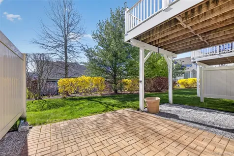 33 Pritchard Court Fishkill NY 12524