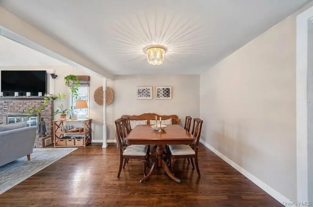 990 Thomas Avenue Baldwin NY 11510