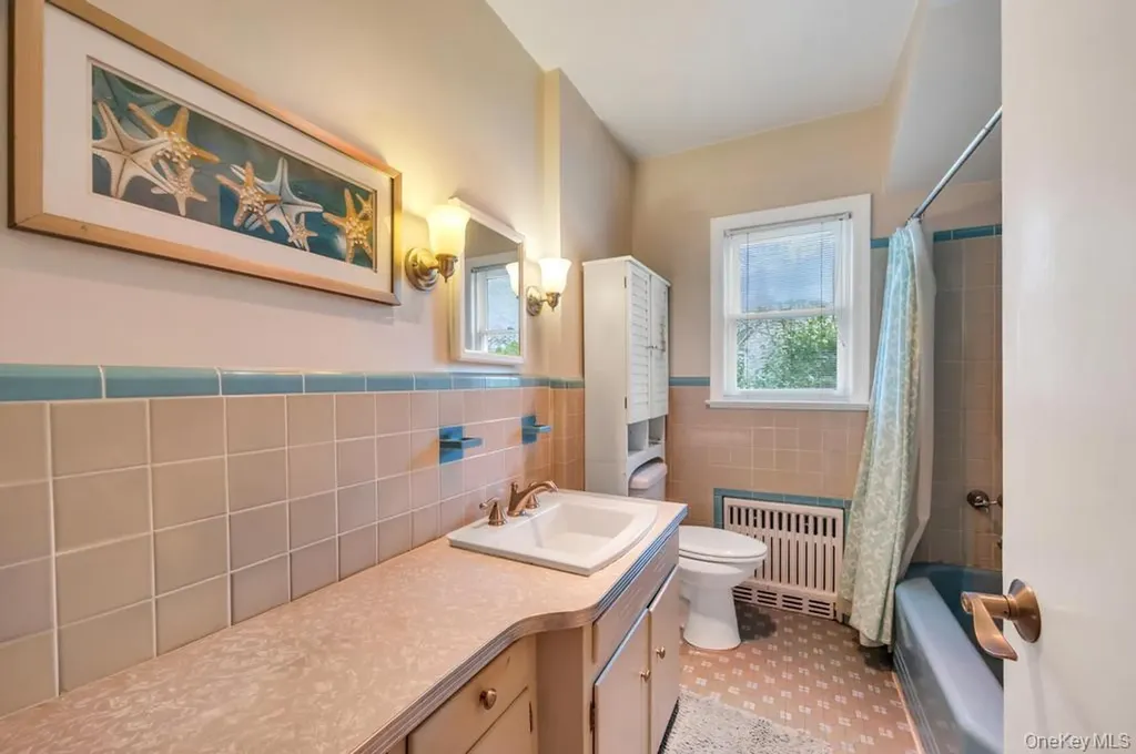 990 Thomas Avenue Baldwin NY 11510