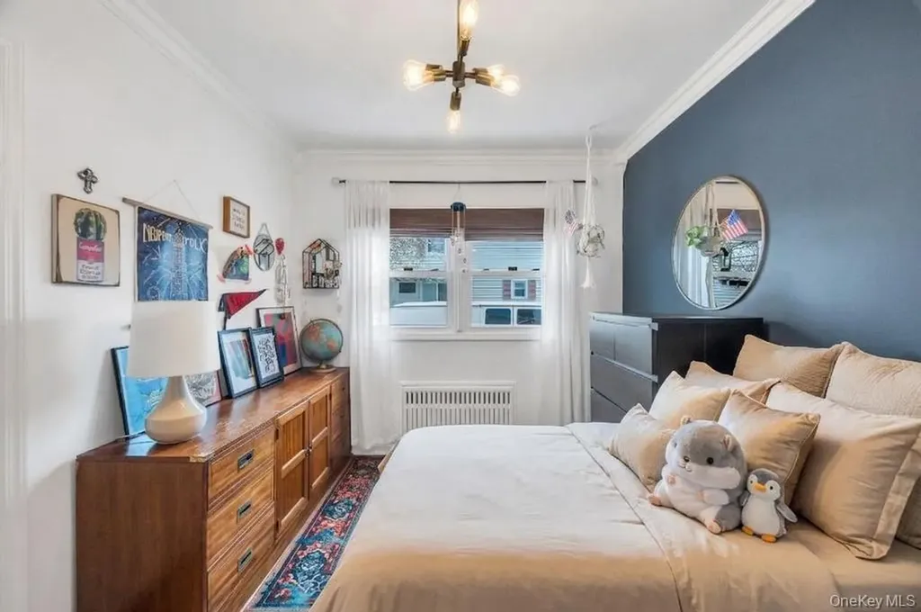 990 Thomas Avenue Baldwin NY 11510