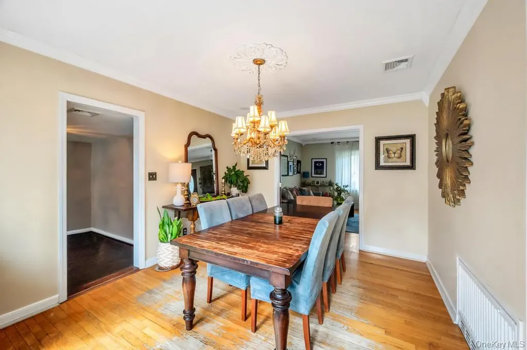 990 Thomas Avenue Baldwin NY 11510