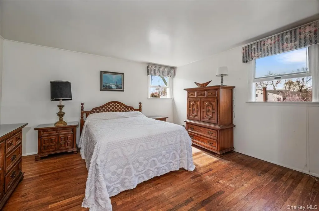 145 Raleigh Lane West Islip NY 11795