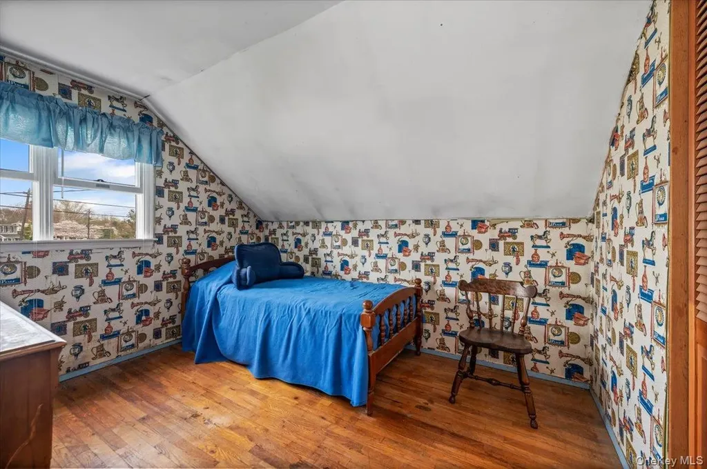 145 Raleigh Lane West Islip NY 11795