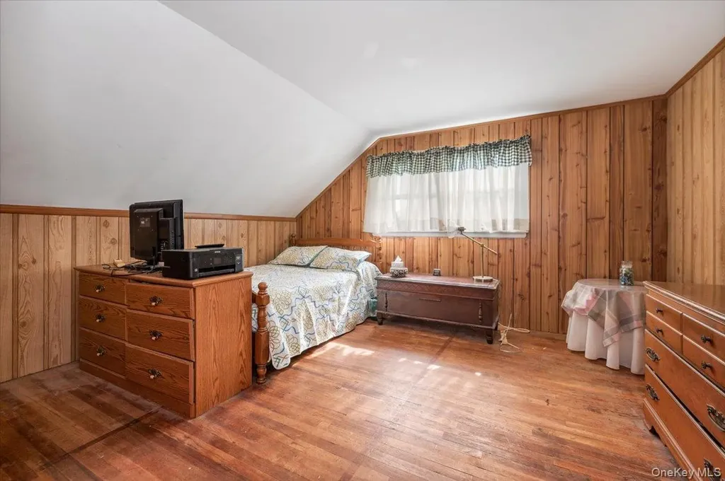 145 Raleigh Lane West Islip NY 11795