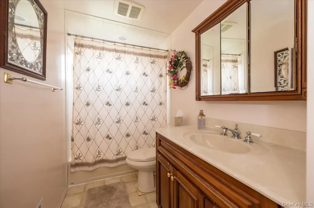 145 Raleigh Lane West Islip NY 11795
