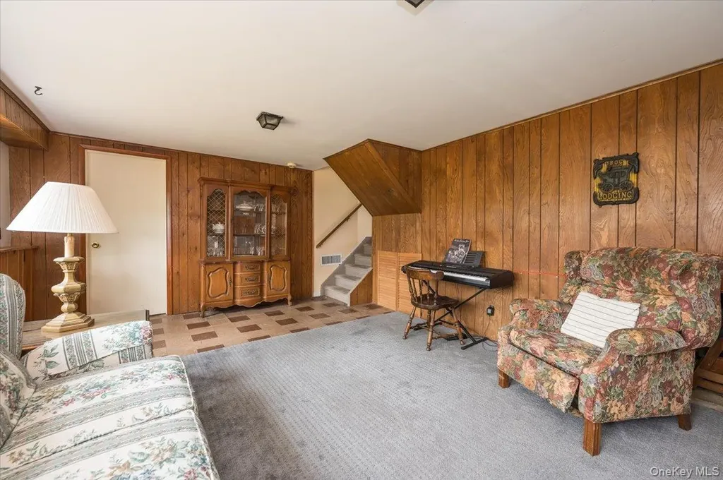 145 Raleigh Lane West Islip NY 11795