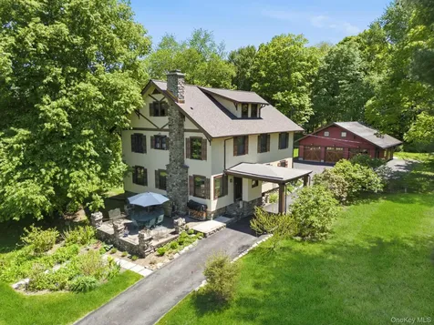 8 Elmer Galloway Road Katonah NY 10536