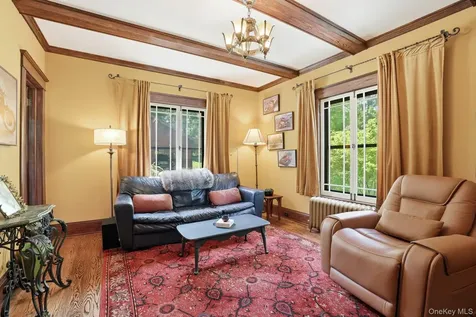 8 Elmer Galloway Road Katonah NY 10536