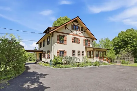 8 Elmer Galloway Road Katonah NY 10536