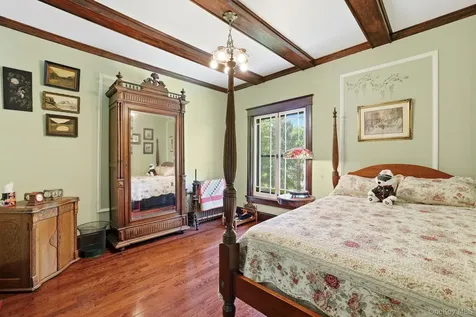 8 Elmer Galloway Road Katonah NY 10536