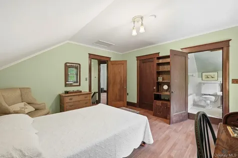 8 Elmer Galloway Road Katonah NY 10536