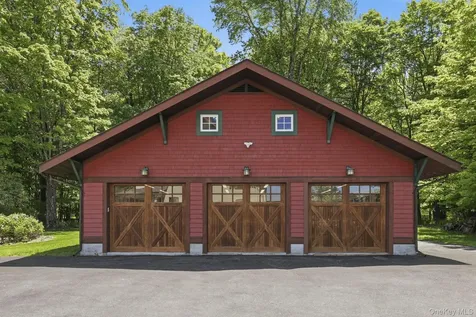 8 Elmer Galloway Road Katonah NY 10536