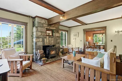 8 Elmer Galloway Road Katonah NY 10536