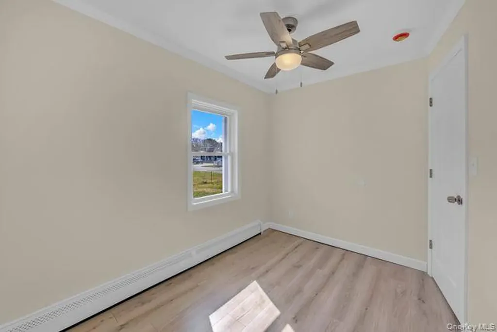 37 Oklahoma Avenue Bay Shore NY 11706