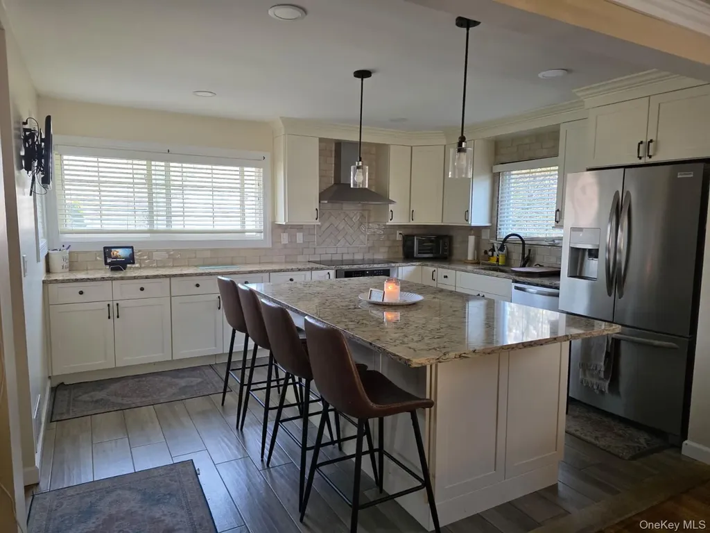 838 Pepperidge Road Westbury NY 11590