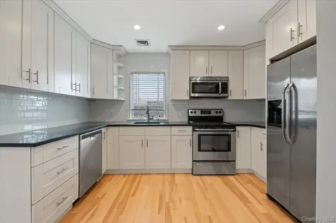 769 Fulton Street Farmingdale NY 11735