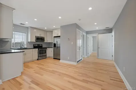 769 Fulton Street Farmingdale NY 11735