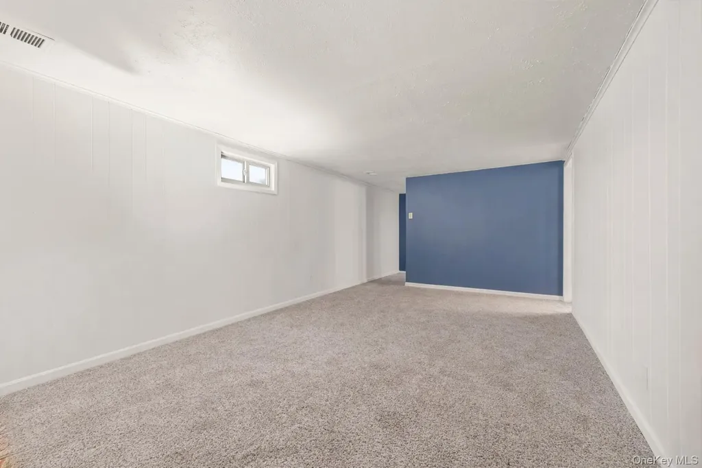 35 W 13th Street Deer Park NY 11729
