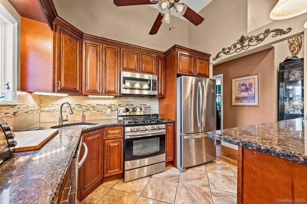 35 W 13th Street Deer Park NY 11729