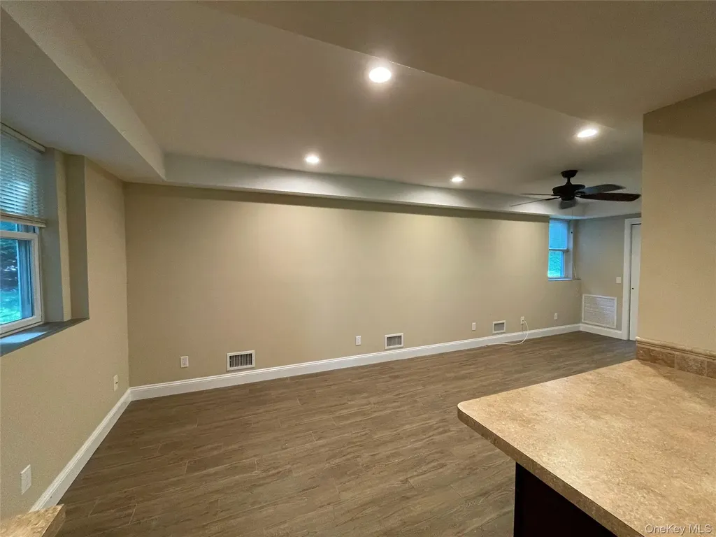 328 E Broadway Port Jefferson NY 11777