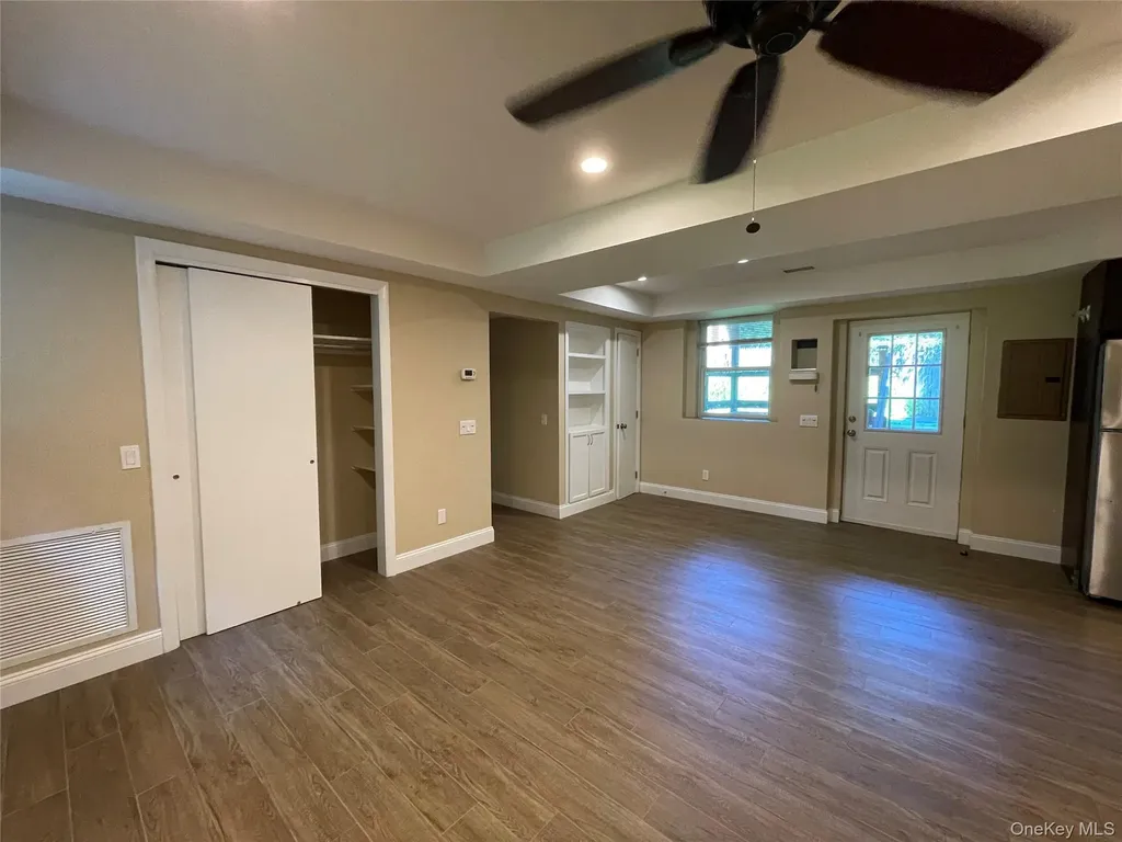 328 E Broadway Port Jefferson NY 11777