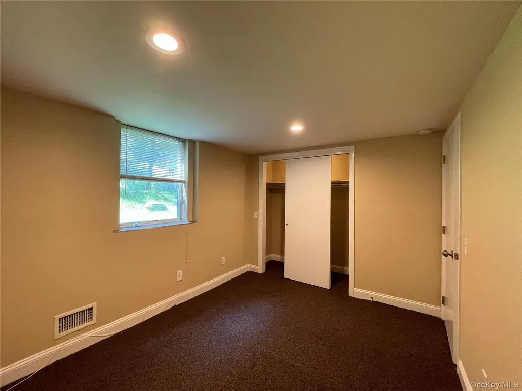 328 E Broadway Port Jefferson NY 11777
