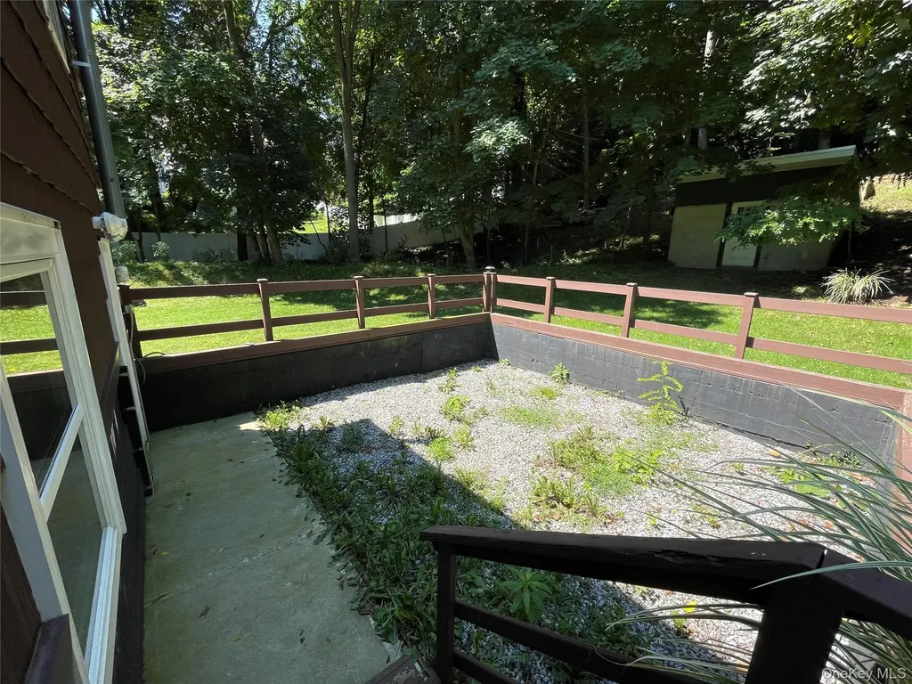 328 E Broadway Port Jefferson NY 11777
