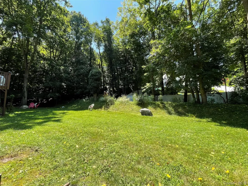 328 E Broadway Port Jefferson NY 11777