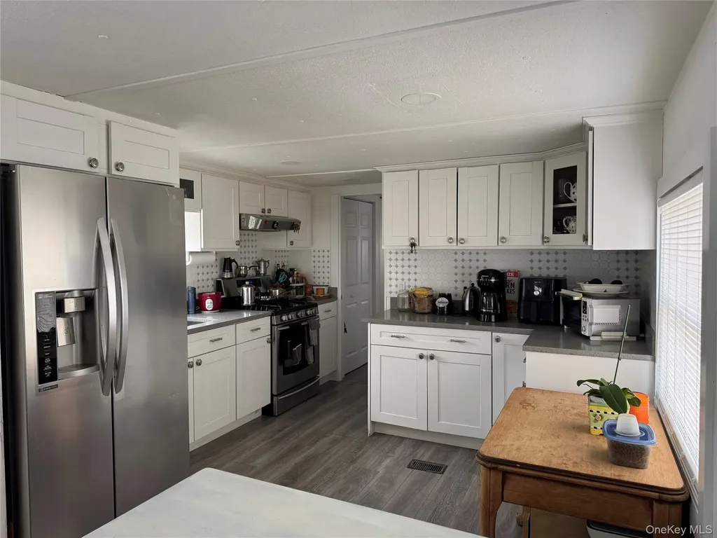 37 Hubbard Avenue Riverhead NY 11901