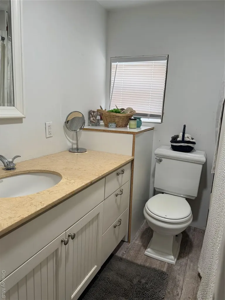 37 Hubbard Avenue Riverhead NY 11901