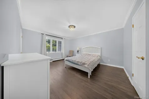 117 Plainview Road Woodbury NY 11797