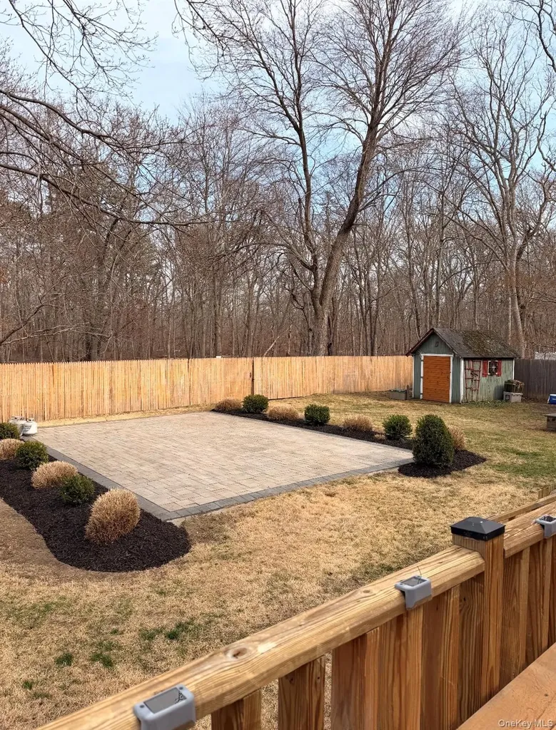 71 Crescent Street Yaphank NY 11980