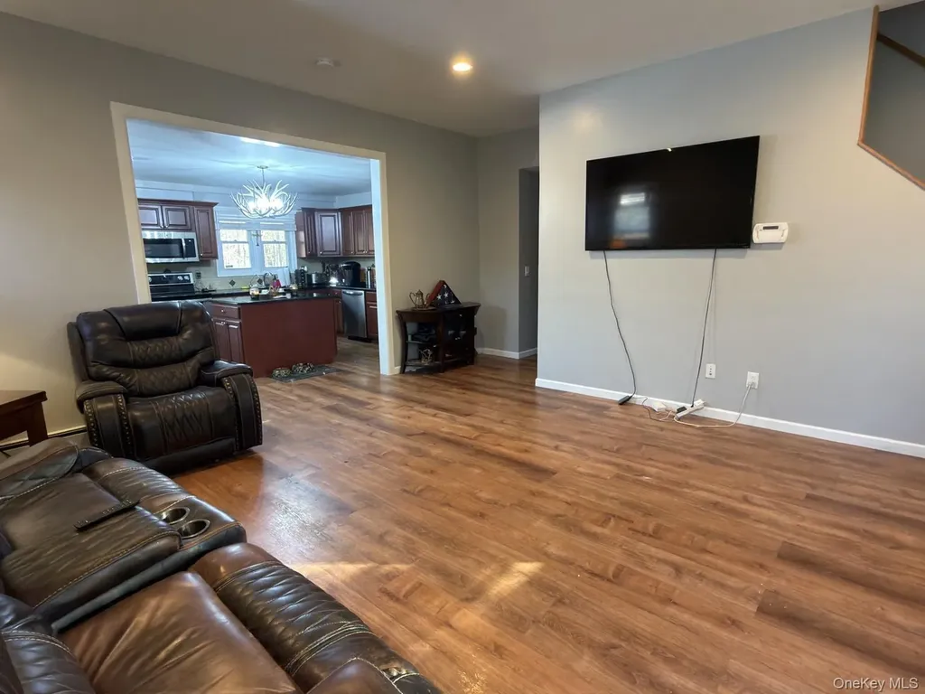 71 Crescent Street Yaphank NY 11980